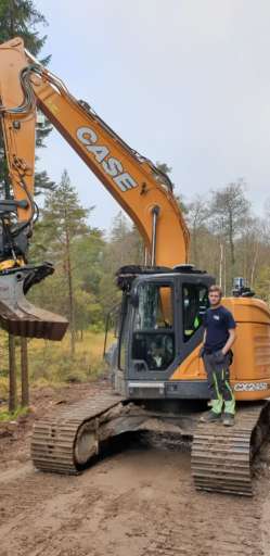 LEVERANS AV CASE CX245D SR TILL NÖJD KUND I HALMSTAD!