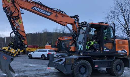 Leverans av Doosan DX170W-7!