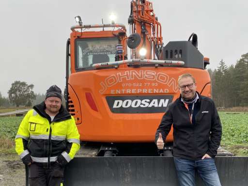 LEVERANS AV DOOSAN DX140LCR TILL JOHNSON ENTREPRENAD!