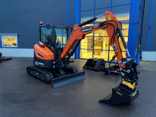 LEVERANS AV DOOSAN DX35Z!