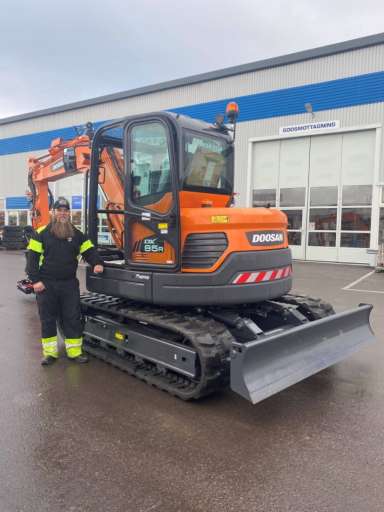 LEVERANS AV DOOSAN DX85R-3!