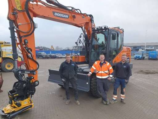 LEVERANS AV DOOSAN DX160W-5!