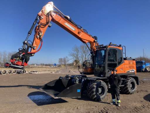 Leverans av Doosan DX160W-7!