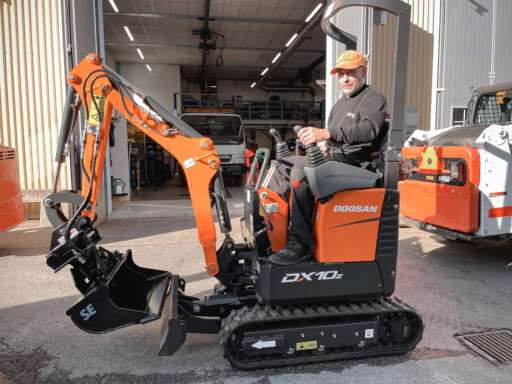 LEVERANS AV DOOSAN DX10Z!